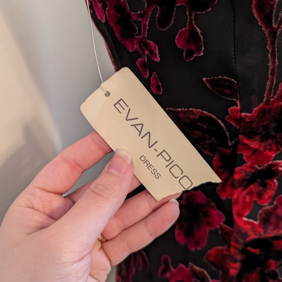 Evan Picone Velvet Floral Evening Dress Black Multicolor Size 6 - Picture 10 of 11